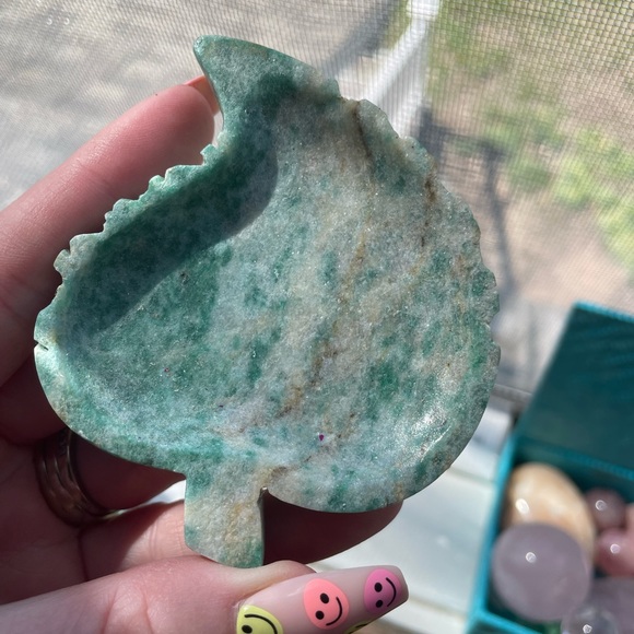 Showing - Picture 13 of 16